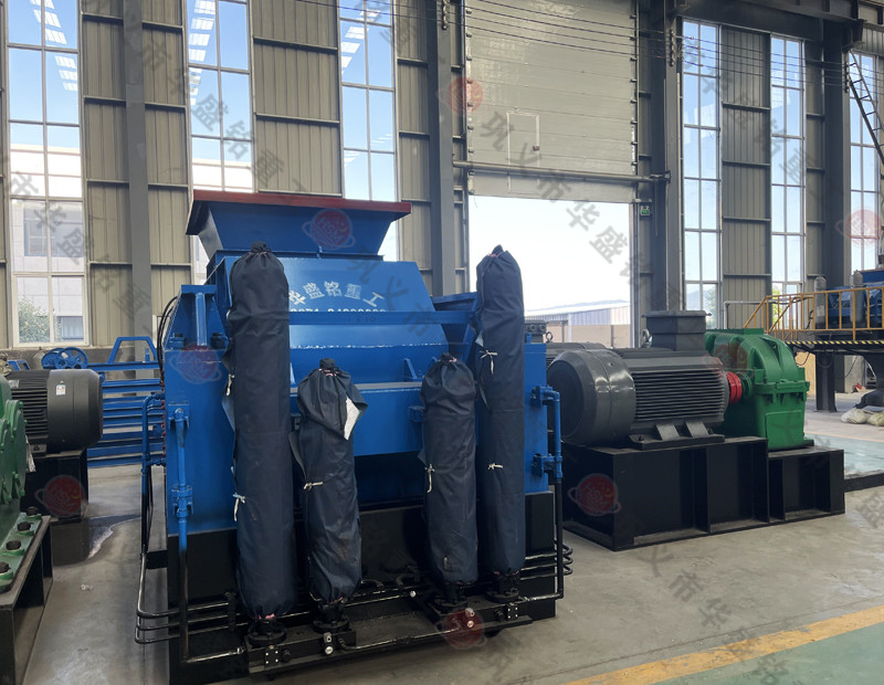 螢石礦制砂機(jī),螢石礦對(duì)輥制砂機(jī)廠家,螢石礦液壓對(duì)輥制砂機(jī)型號(hào),數(shù)控全自動(dòng)對(duì)輥制砂機(jī)價(jià)格1